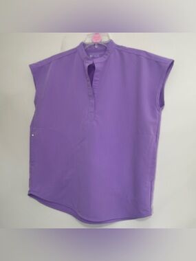 FIGS Sleeveless Tunic Top in lavender ~ Size XXS- Medical Staff